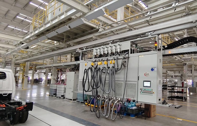 Vehicle Tracking Filling Machine